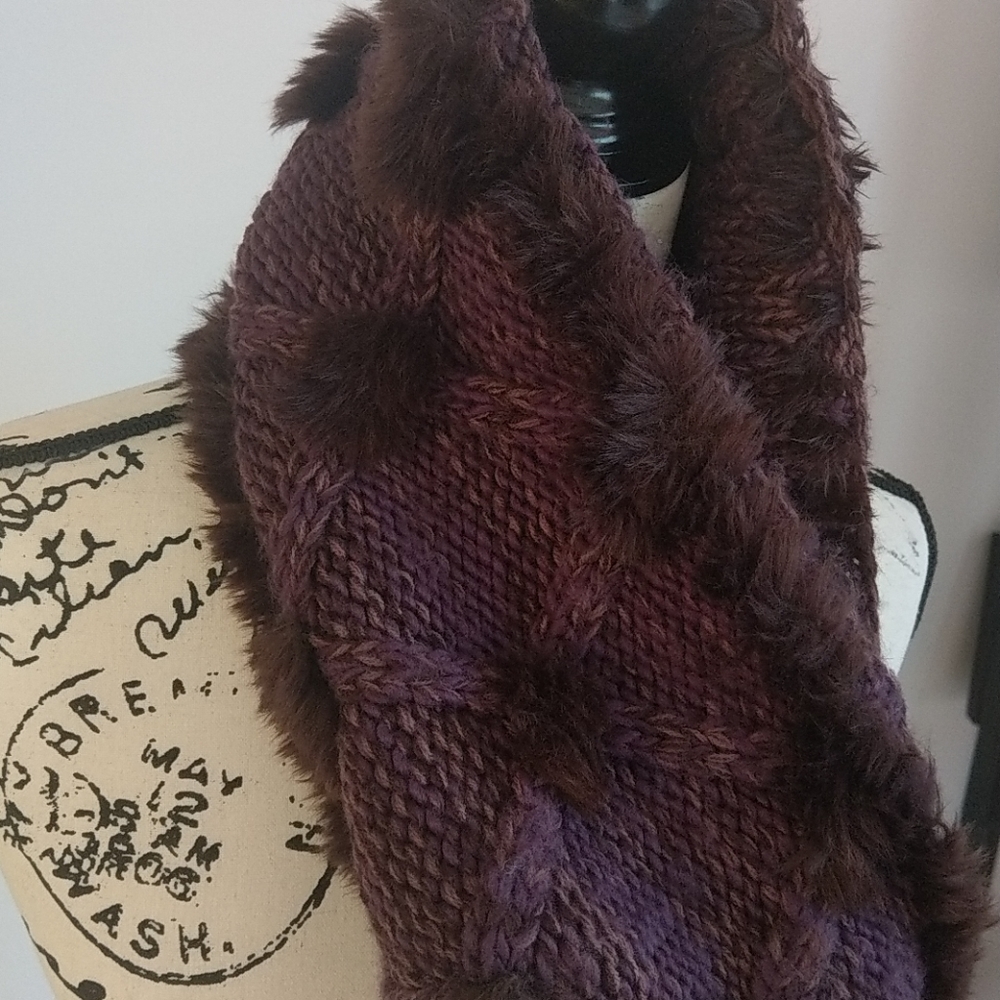 Infinity Scarf - Picture 5 of 5
